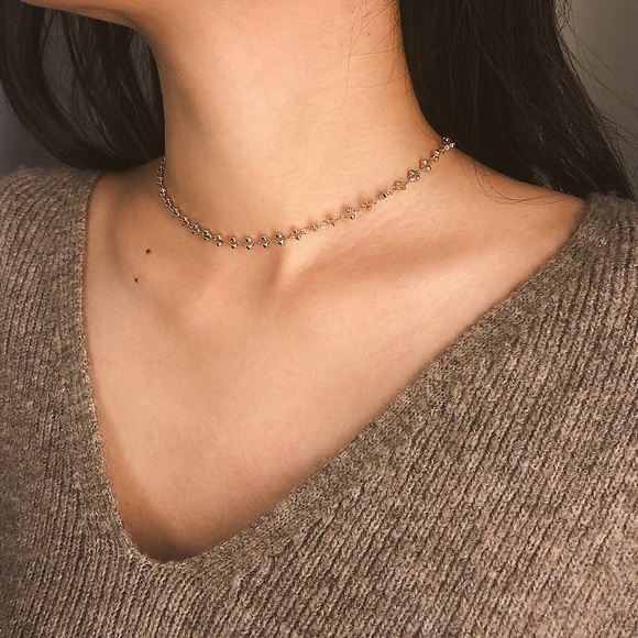 Dainty Minimalist Gold Chocker - Picture 3 of 5